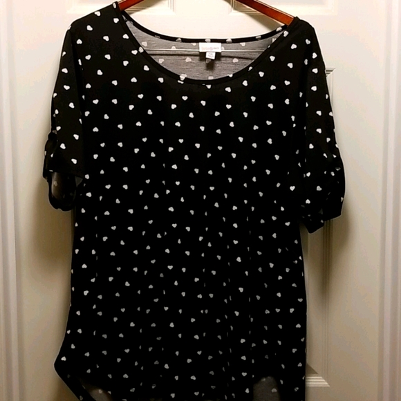 Lularoe Morgan T - Picture 1 of 4